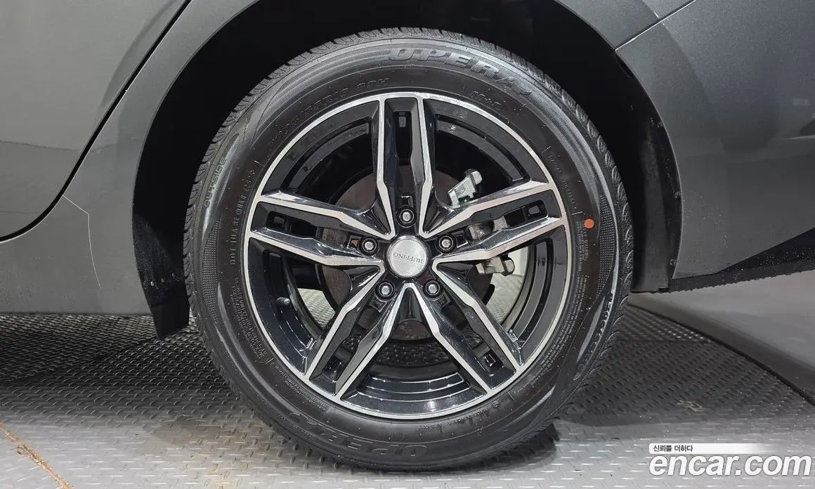 Hyundai Avante 2021 1.6 автомат (гидро), фото 5 Hyundai Avante 2021 1.6 автомат (гидро), фото 5