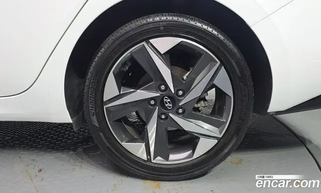 Hyundai Avante 2021 1.6 автомат (гидро), миниатюра 7 Hyundai Avante 2021 1.6 автомат (гидро), миниатюра 7