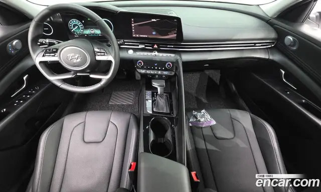 Hyundai Avante 2021 1.6 автомат (гидро), миниатюра 10 Hyundai Avante 2021 1.6 автомат (гидро), миниатюра 10