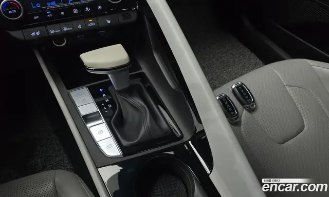 Hyundai Avante 2021 1.6 автомат (гидро), миниатюра 12