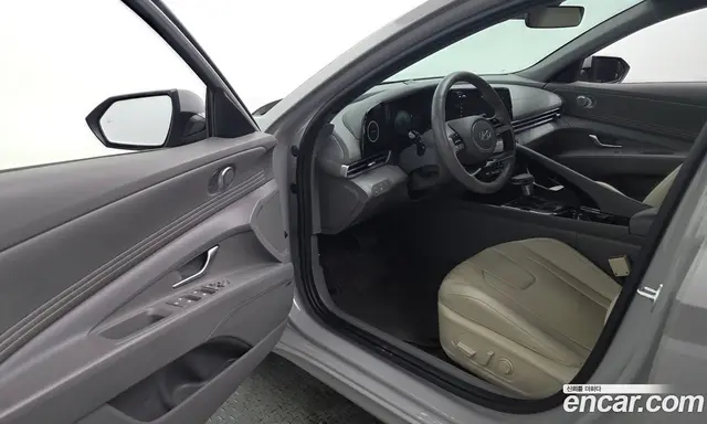 Hyundai Avante 2023 1.6 автомат (гидро), миниатюра 11
