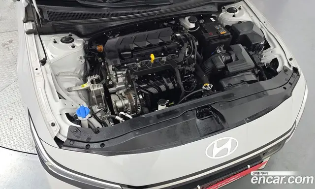 Hyundai Avante 2023 1.6 автомат (гидро), миниатюра 6