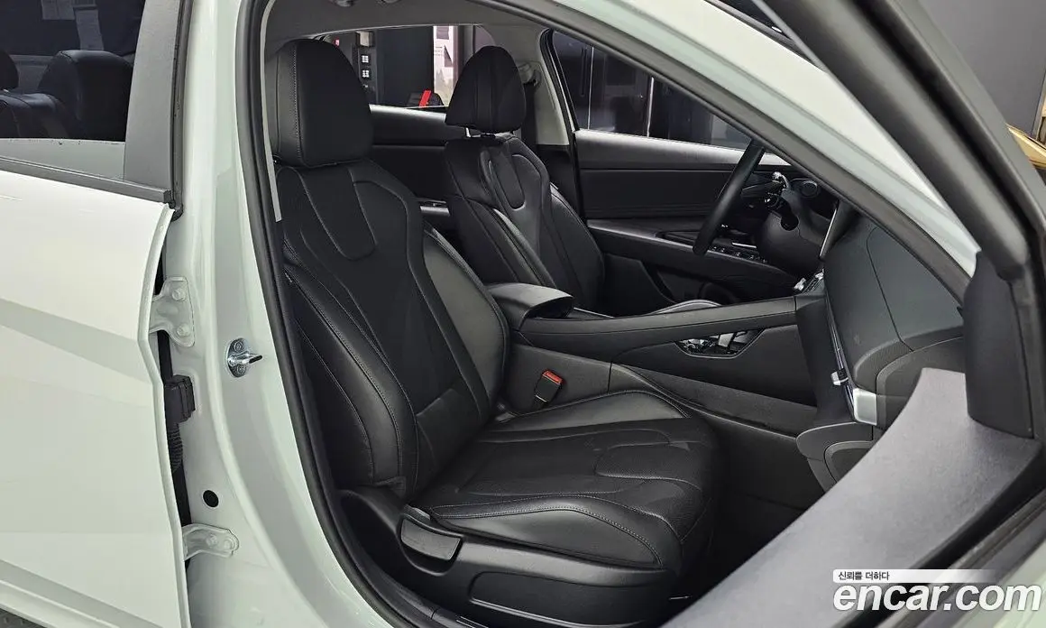 Hyundai Avante 2024 1.6 автомат (гидро), фото 13 Hyundai Avante 2024 1.6 автомат (гидро), фото 13