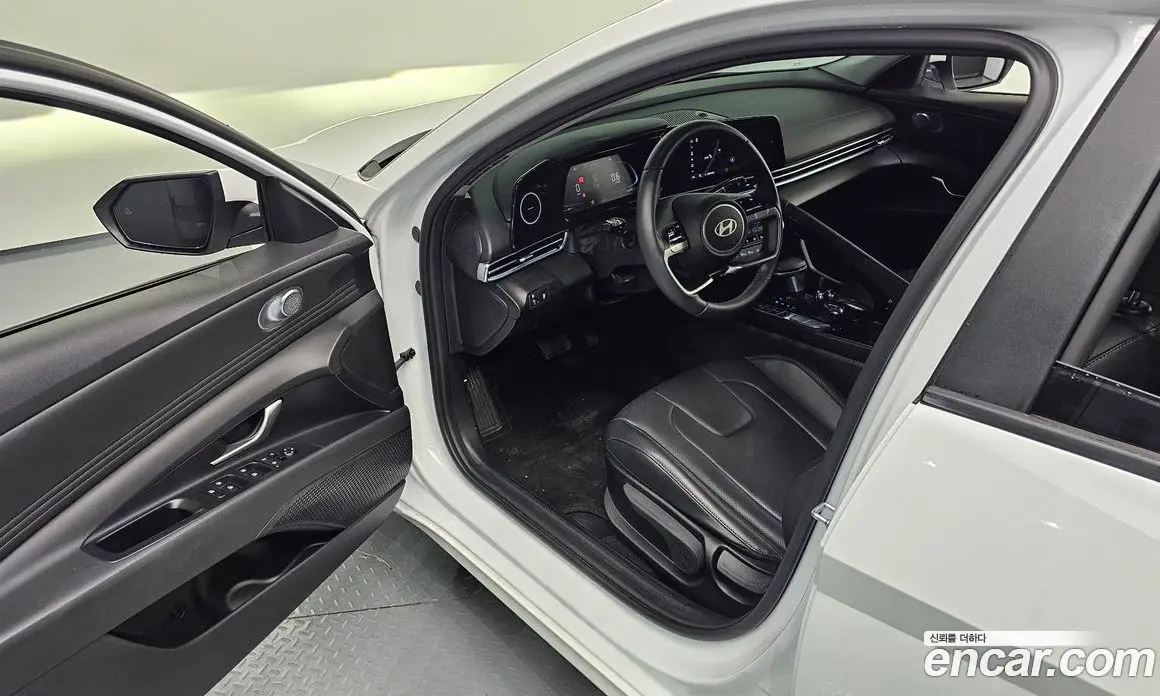 Hyundai Avante 2024 1.6 автомат (гидро), фото 17 Hyundai Avante 2024 1.6 автомат (гидро), фото 17
