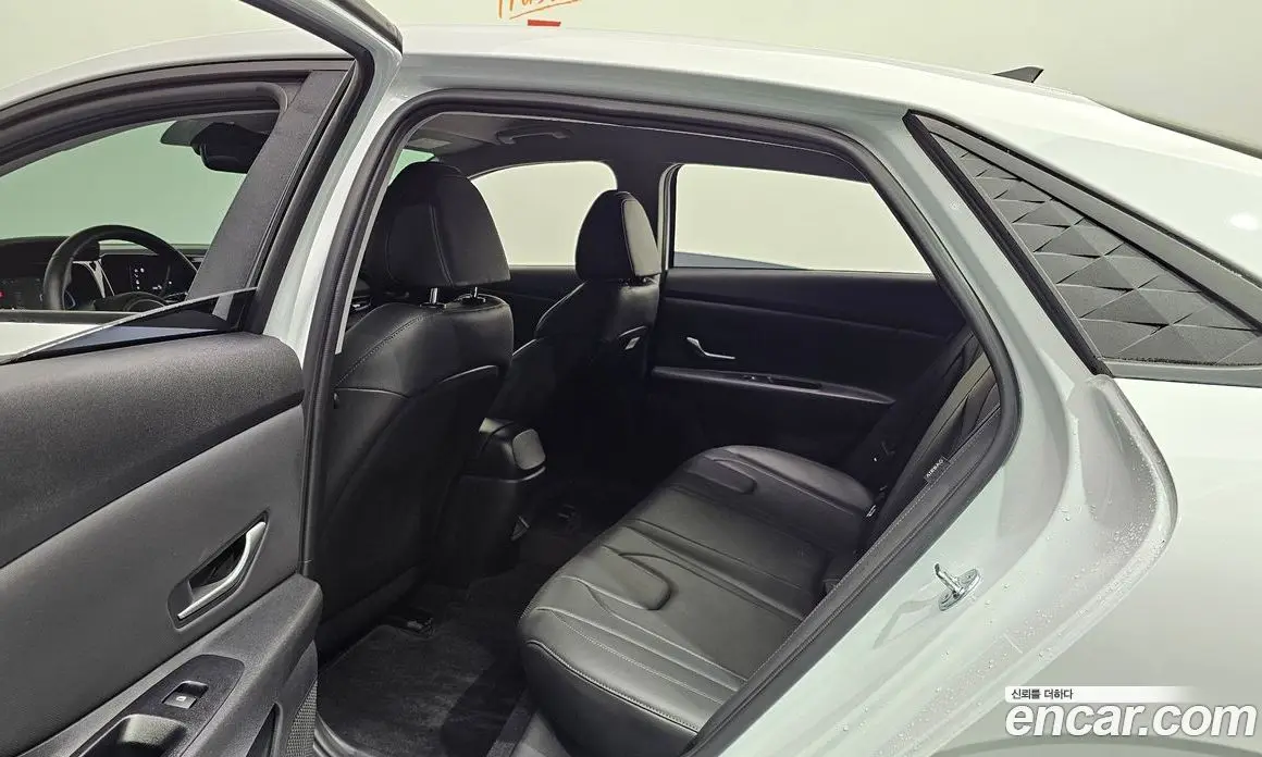 Hyundai Avante 2024 1.6 автомат (гидро), фото 18 Hyundai Avante 2024 1.6 автомат (гидро), фото 18