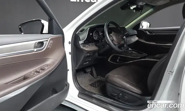 Hyundai Grandeur 2021 2.5 автомат (гидро), миниатюра 10 Hyundai Grandeur 2021 2.5 автомат (гидро), миниатюра 10