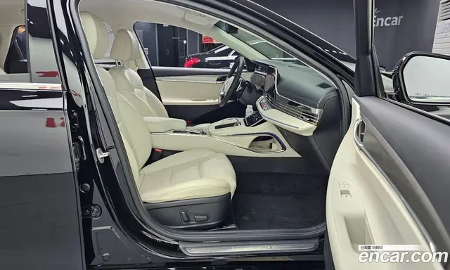 Hyundai Grandeur 2022 2.5 автомат (гидро), миниатюра 11 Hyundai Grandeur 2022 2.5 автомат (гидро), миниатюра 11