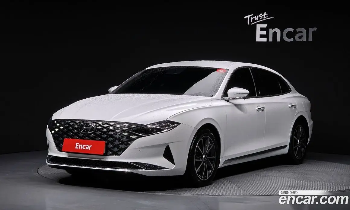 Hyundai Grandeur 2022 2.5 автомат (гидро), фото 1 Hyundai Grandeur 2022 2.5 автомат (гидро), фото 1