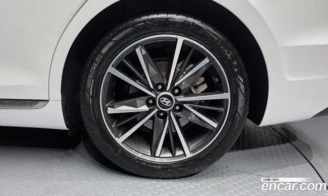Hyundai Grandeur 2022 2.5 автомат (гидро), миниатюра 7 Hyundai Grandeur 2022 2.5 автомат (гидро), миниатюра 7