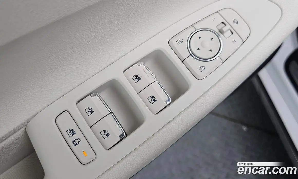 Hyundai Grandeur 2022 2.5 автомат (гидро), фото 28
