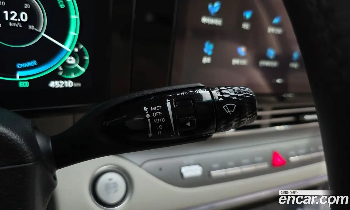 Hyundai Grandeur 2022 2.4 автомат (гидро), фото 17