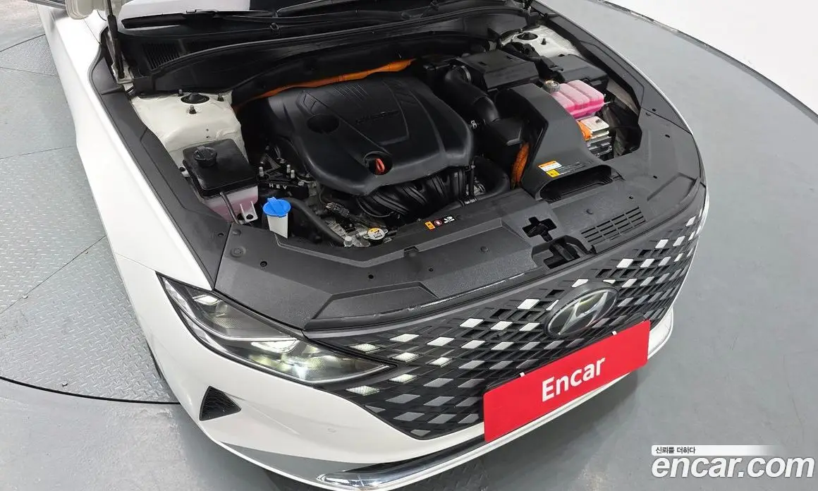 Hyundai Grandeur 2022 2.4 автомат (гидро), фото 6