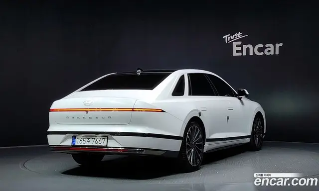 Hyundai Grandeur 2023 1.6 автомат (гидро), миниатюра 2