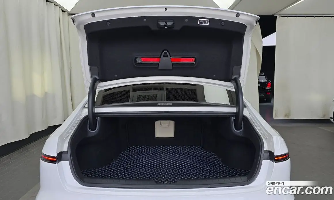 Hyundai Grandeur 2023 1.6 автомат (гидро), фото 26