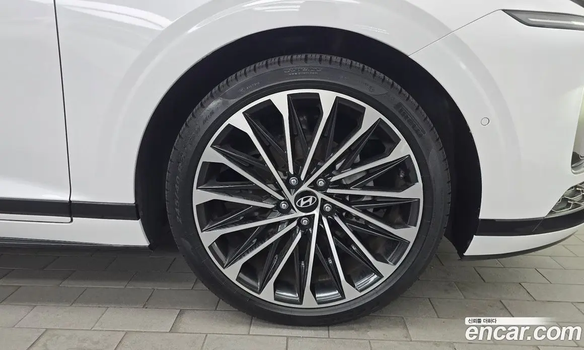 Hyundai Grandeur 2023 1.6 автомат (гидро), фото 7