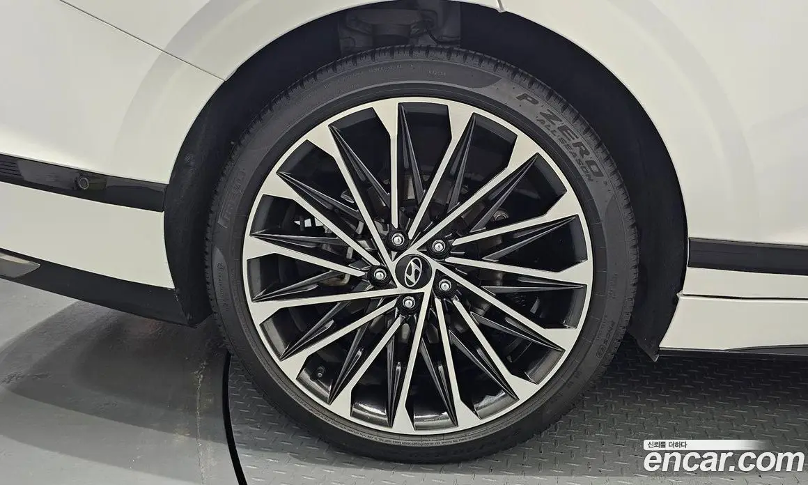 Hyundai Grandeur 2023 2.5 автомат (гидро), фото 5