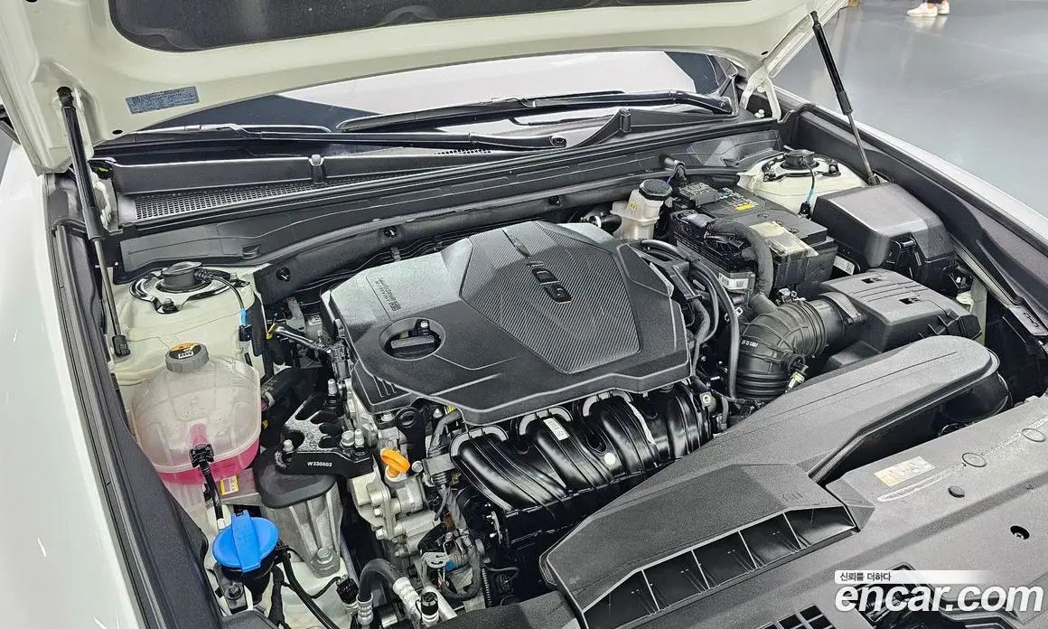 Hyundai Grandeur 2023 2.5 автомат (гидро), фото 6