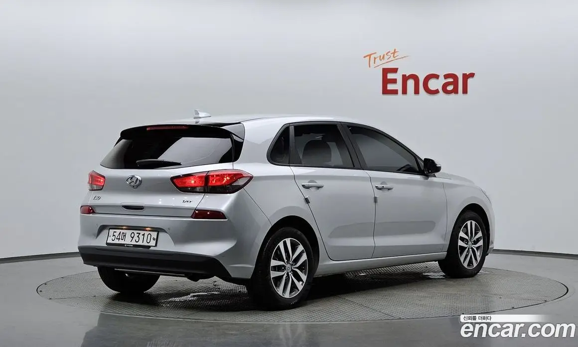 Hyundai i30 2016 1.4 автомат (гидро), фото 1 Hyundai i30 2016 1.4 автомат (гидро), фото 1