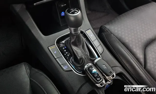 Hyundai i30 2016 1.4 автомат (гидро), миниатюра 11 Hyundai i30 2016 1.4 автомат (гидро), миниатюра 11
