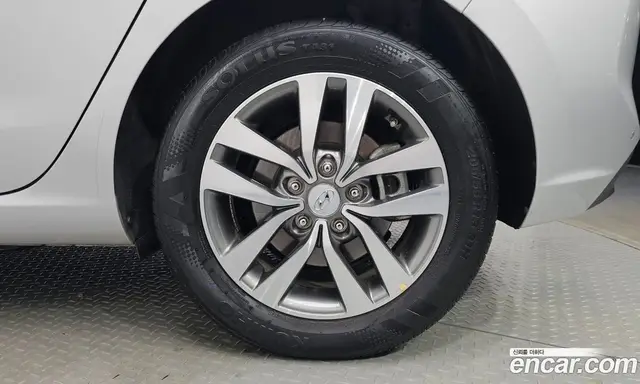 Hyundai i30 2016 1.4 автомат (гидро), миниатюра 6 Hyundai i30 2016 1.4 автомат (гидро), миниатюра 6