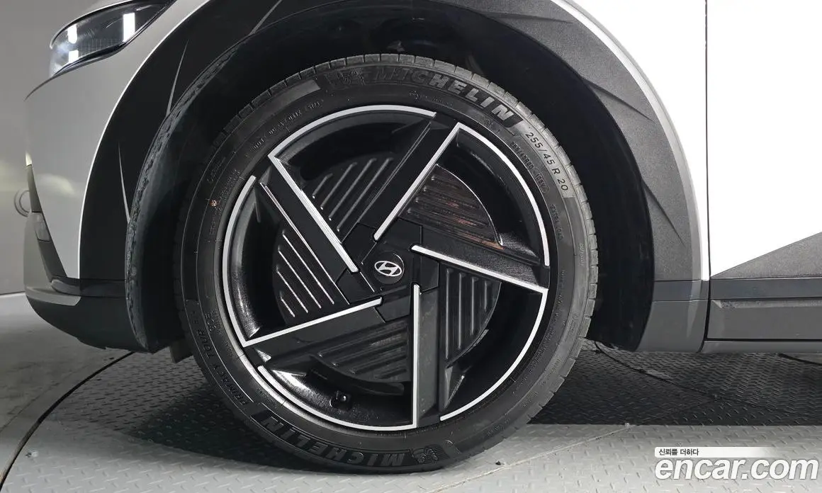 Hyundai Ioniq 5 2024 0.1 автомат (гидро), фото 5 Hyundai Ioniq 5 2024 0.1 автомат (гидро), фото 5