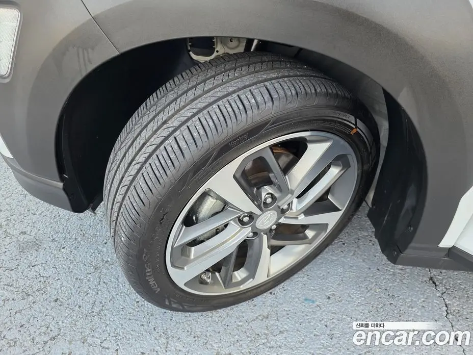 Hyundai Kona 2019 1.6 автомат (гидро), фото 6