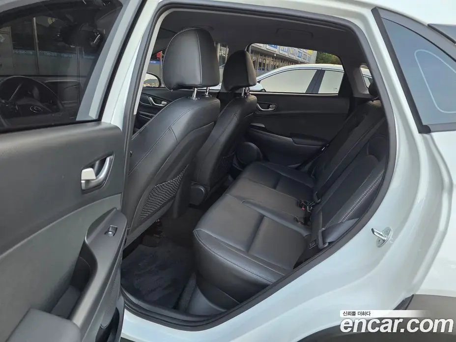 Hyundai Kona 2019 1.6 автомат (гидро), фото 9