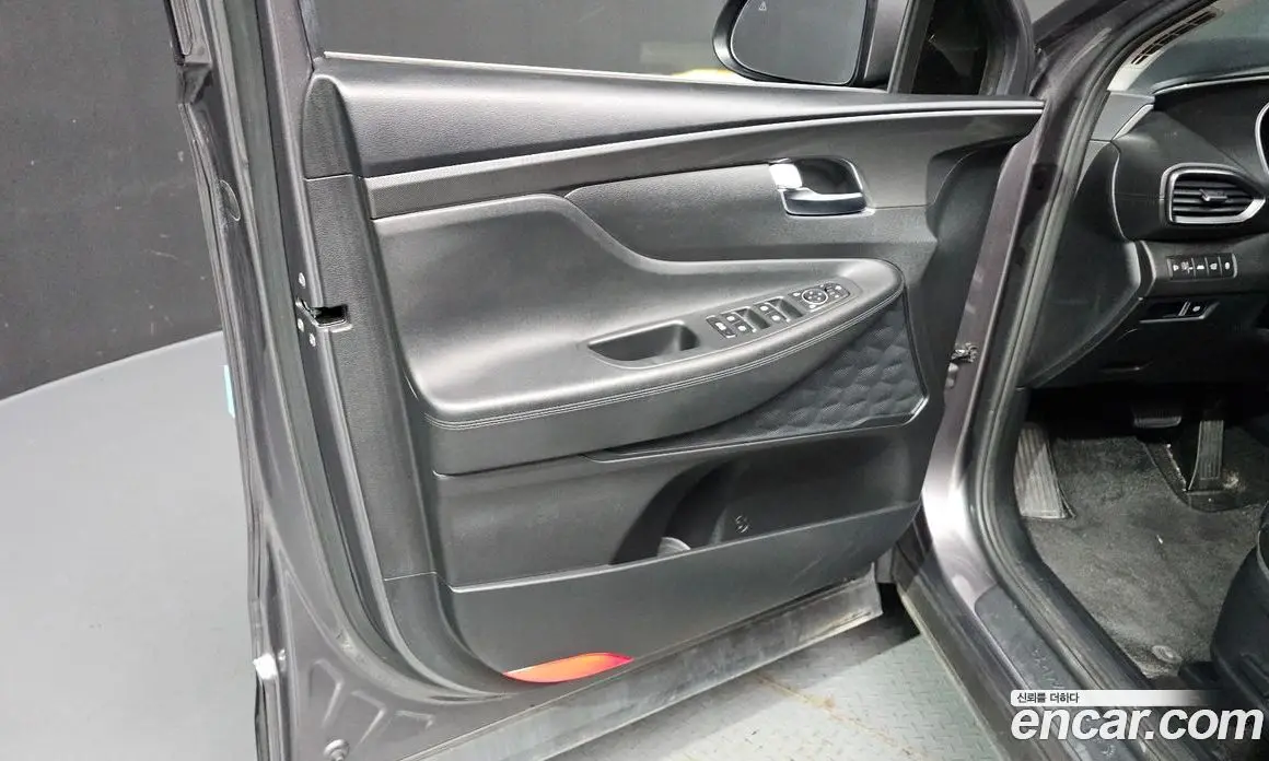 Hyundai Santa Fe 2022 2.2 автомат (гидро), фото 14