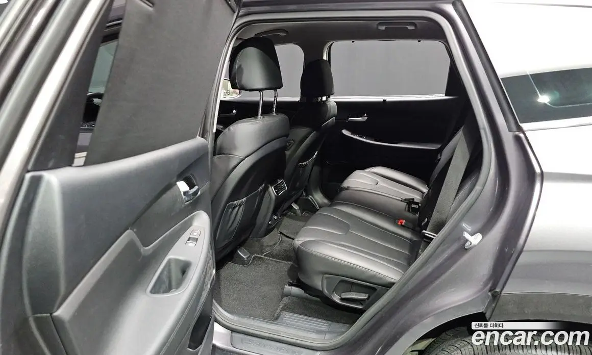 Hyundai Santa Fe 2022 2.2 автомат (гидро), фото 25