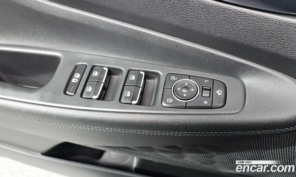 Hyundai Santa Fe 2022 2.2 автомат (гидро), фото 27