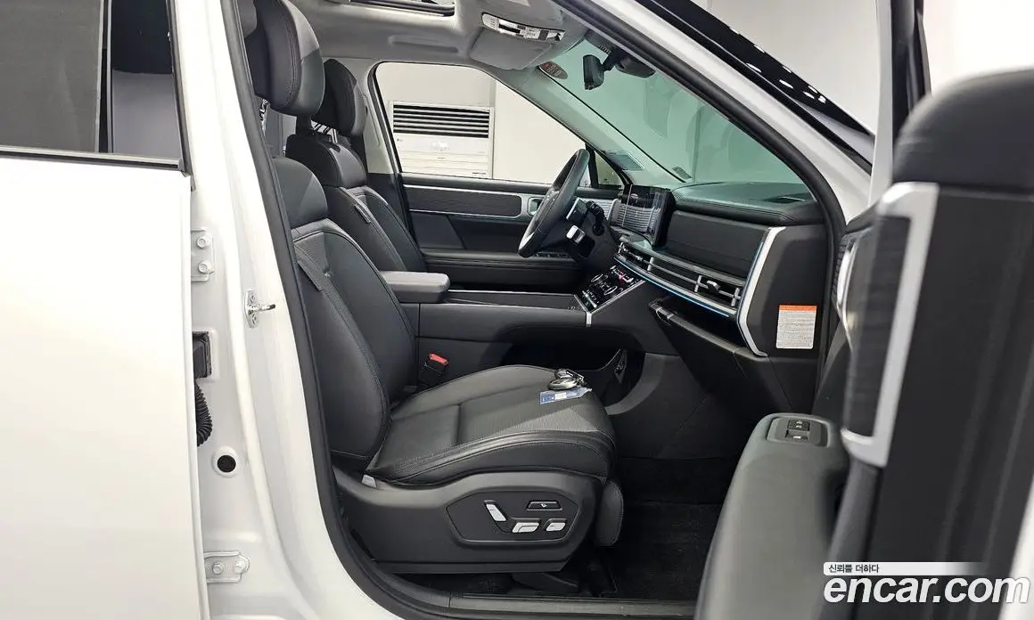 Hyundai Santa Fe 2024 1.6 автомат (гидро), фото 12