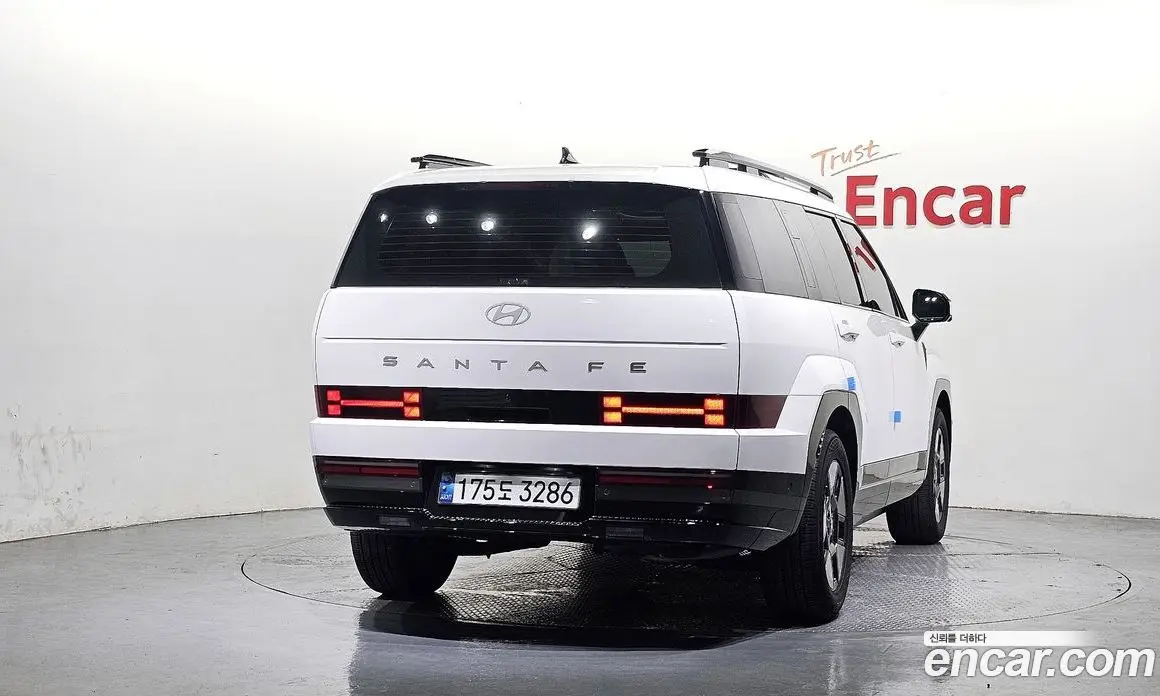 Hyundai Santa Fe 2024 1.6 автомат (гидро), фото 4
