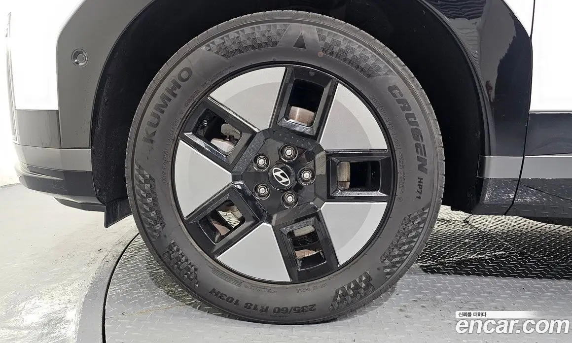 Hyundai Santa Fe 2024 1.6 автомат (гидро), фото 5