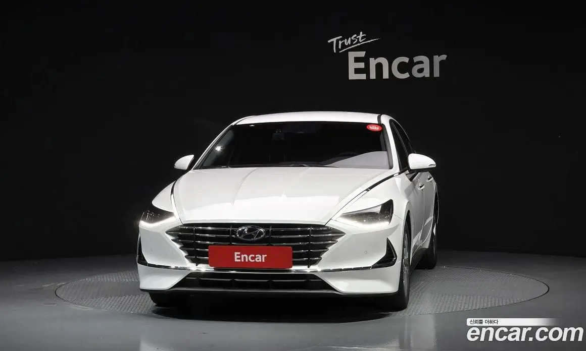 Hyundai Sonata 2019 2.0 автомат (гидро), фото 3 Hyundai Sonata 2019 2.0 автомат (гидро), фото 3
