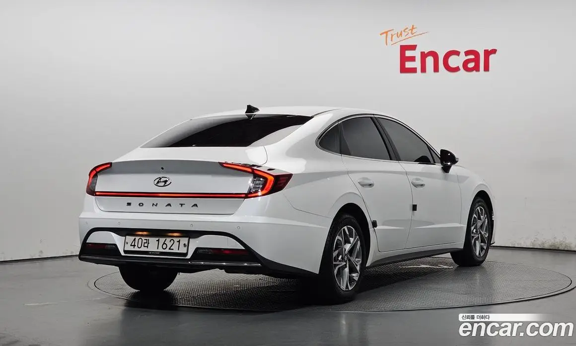 Hyundai Sonata 2019 2.0 автомат (гидро), фото 1 Hyundai Sonata 2019 2.0 автомат (гидро), фото 1