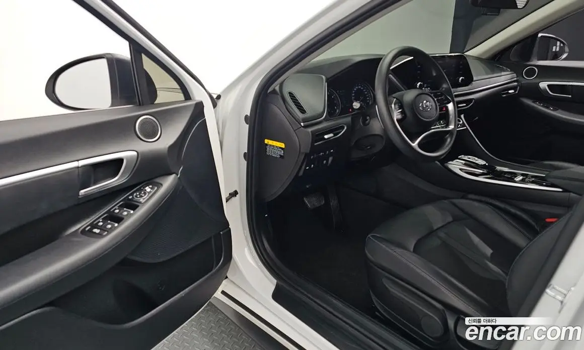 Hyundai Sonata 2019 2.0 автомат (гидро), фото 16 Hyundai Sonata 2019 2.0 автомат (гидро), фото 16