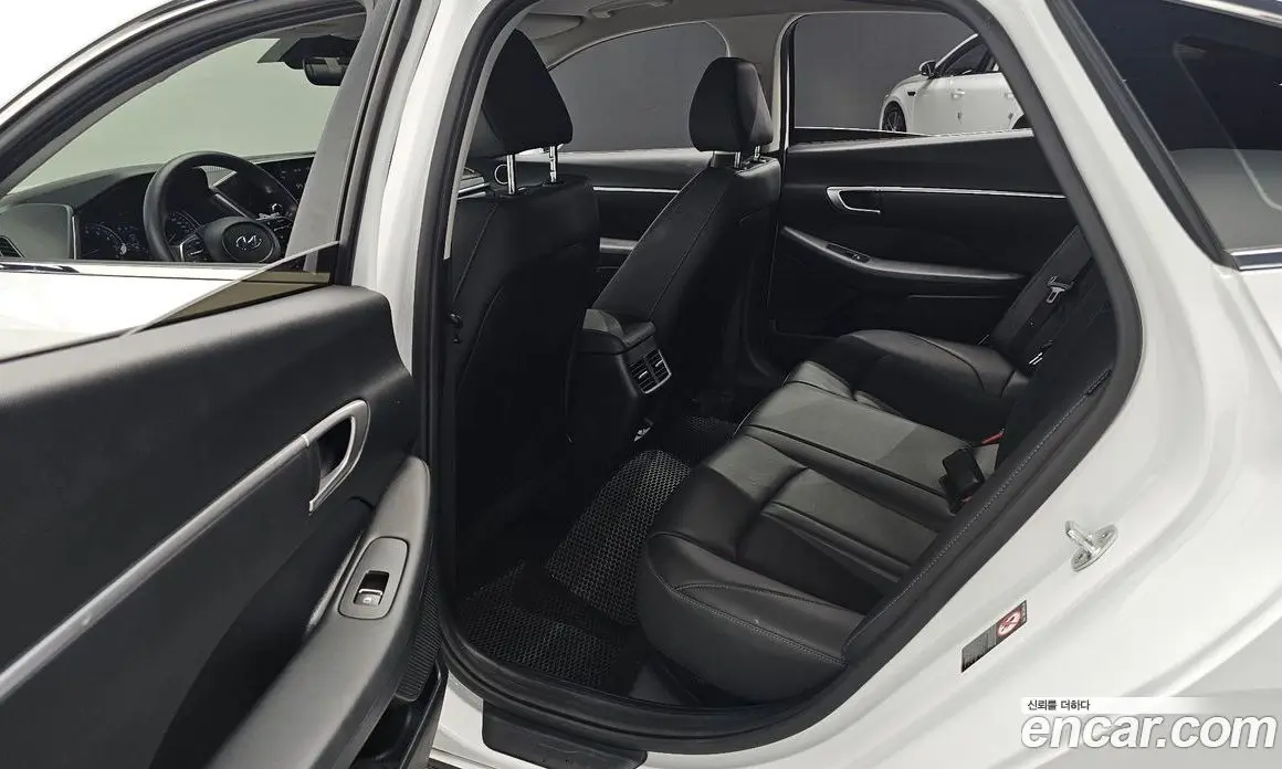 Hyundai Sonata 2019 2.0 автомат (гидро), фото 17 Hyundai Sonata 2019 2.0 автомат (гидро), фото 17