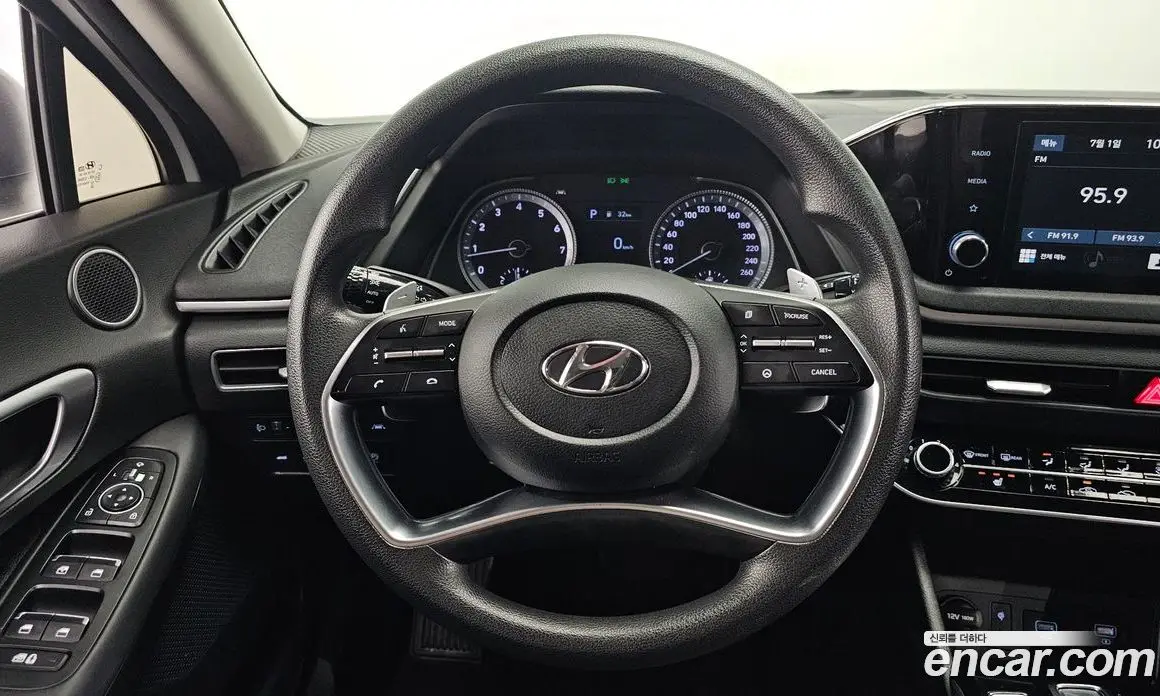 Hyundai Sonata 2019 2.0 автомат (гидро), фото 18 Hyundai Sonata 2019 2.0 автомат (гидро), фото 18