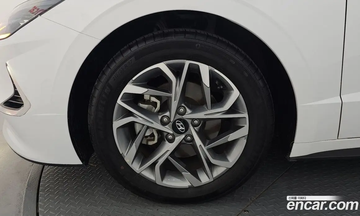 Hyundai Sonata 2019 2.0 автомат (гидро), фото 4 Hyundai Sonata 2019 2.0 автомат (гидро), фото 4