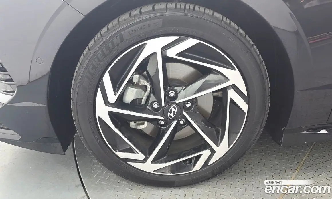 Hyundai Sonata 2023 2.0 автомат (гидро), фото 5