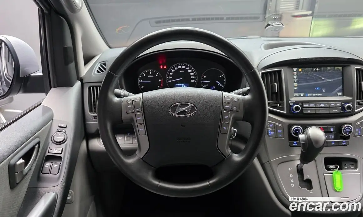 Hyundai Starex 2019 2.5 автомат (гидро), фото 18 Hyundai Starex 2019 2.5 автомат (гидро), фото 18