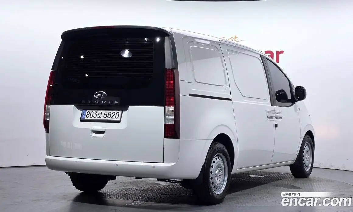 Hyundai Staria 2022 2.2 автомат (гидро), фото 2 Hyundai Staria 2022 2.2 автомат (гидро), фото 2