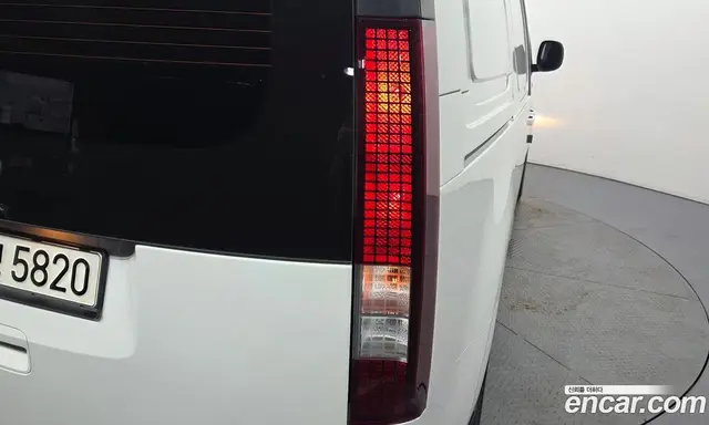 Hyundai Staria 2022 2.2 автомат (гидро), миниатюра 9 Hyundai Staria 2022 2.2 автомат (гидро), миниатюра 9