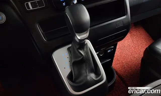 Hyundai Staria 2023 3.5 автомат (гидро), миниатюра 11 Hyundai Staria 2023 3.5 автомат (гидро), миниатюра 11