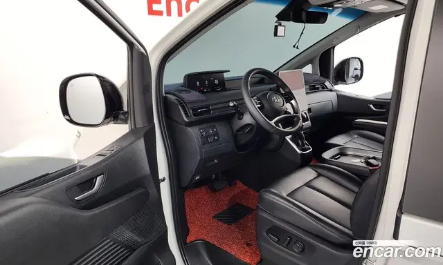 Hyundai Staria 2023 3.5 автомат (гидро), миниатюра 12