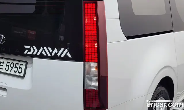 Hyundai Staria 2023 3.5 автомат (гидро), миниатюра 8 Hyundai Staria 2023 3.5 автомат (гидро), миниатюра 8