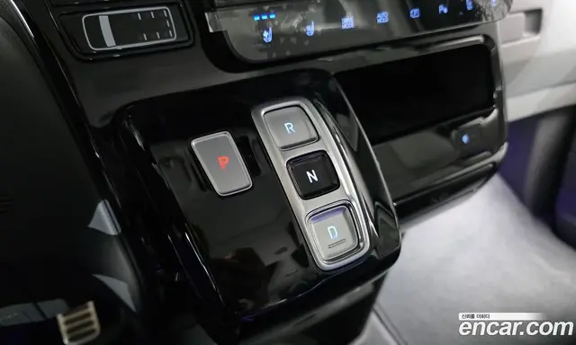 Hyundai Staria 2024 2.2 автомат (гидро), миниатюра 12