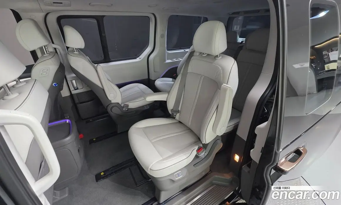 Hyundai Staria 2024 2.2 автомат (гидро), фото 22 Hyundai Staria 2024 2.2 автомат (гидро), фото 22