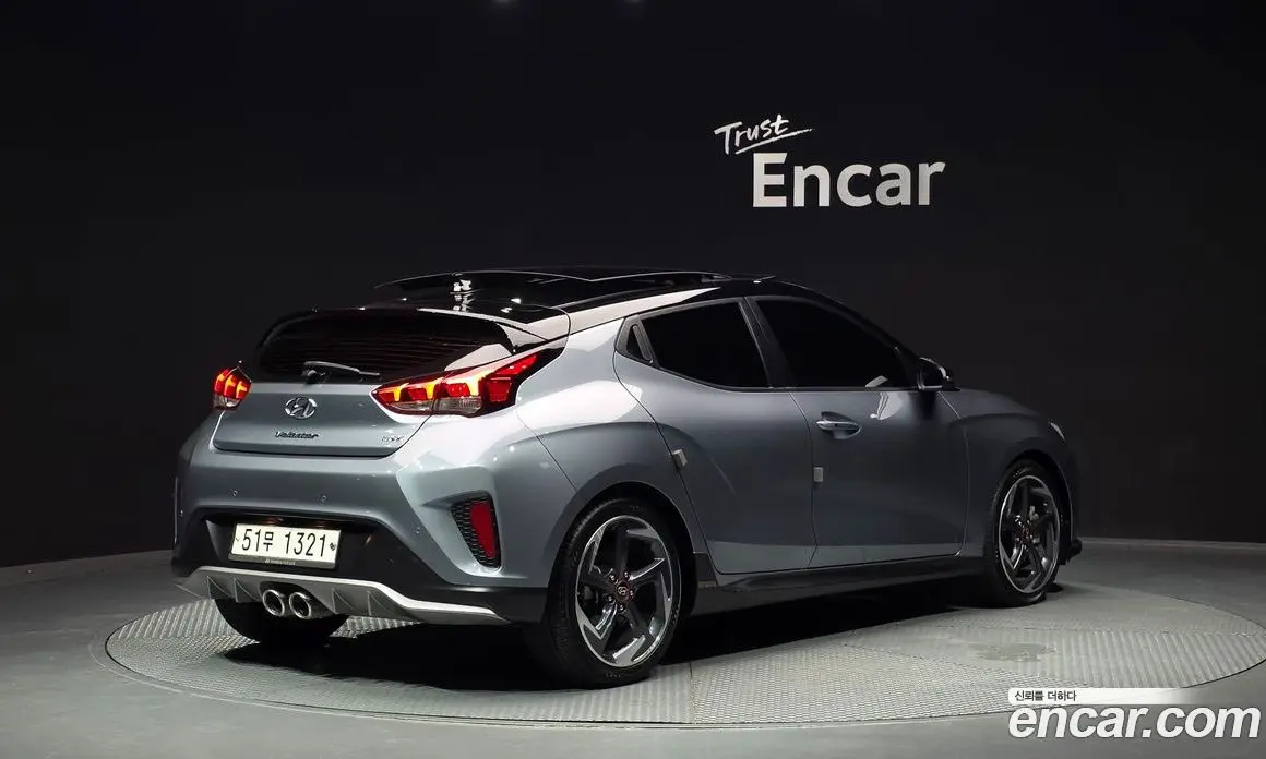 Hyundai Veloster 2018 1.6 автомат (гидро), фото 2 Hyundai Veloster 2018 1.6 автомат (гидро), фото 2