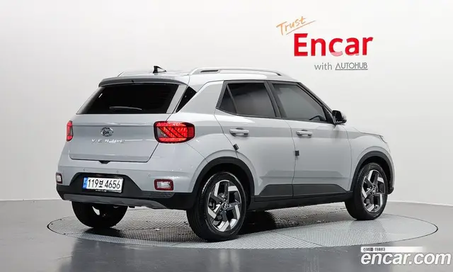Hyundai Venue 2022 1.6 автомат (гидро), миниатюра 2 Hyundai Venue 2022 1.6 автомат (гидро), миниатюра 2
